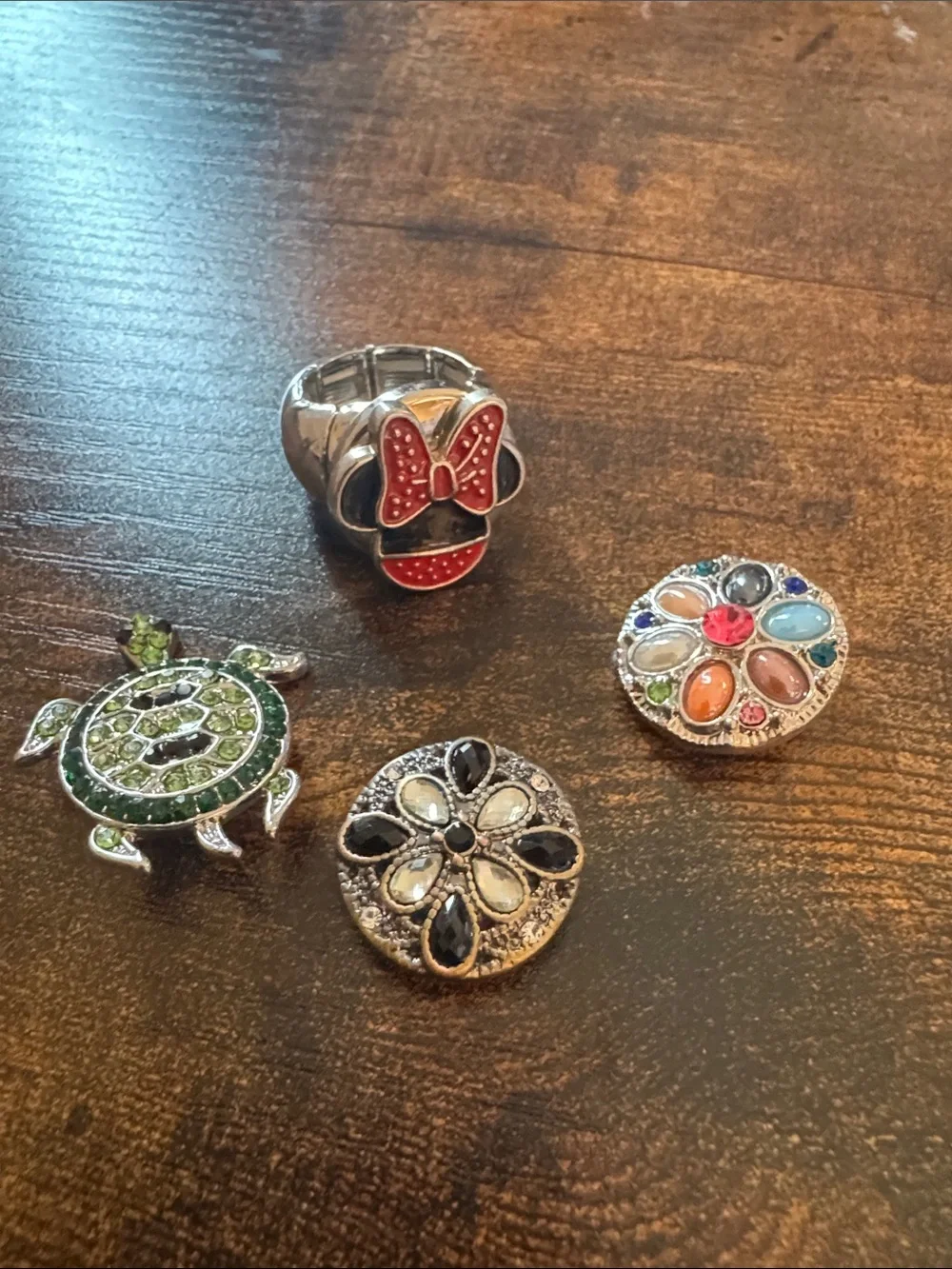 N/A set decorative